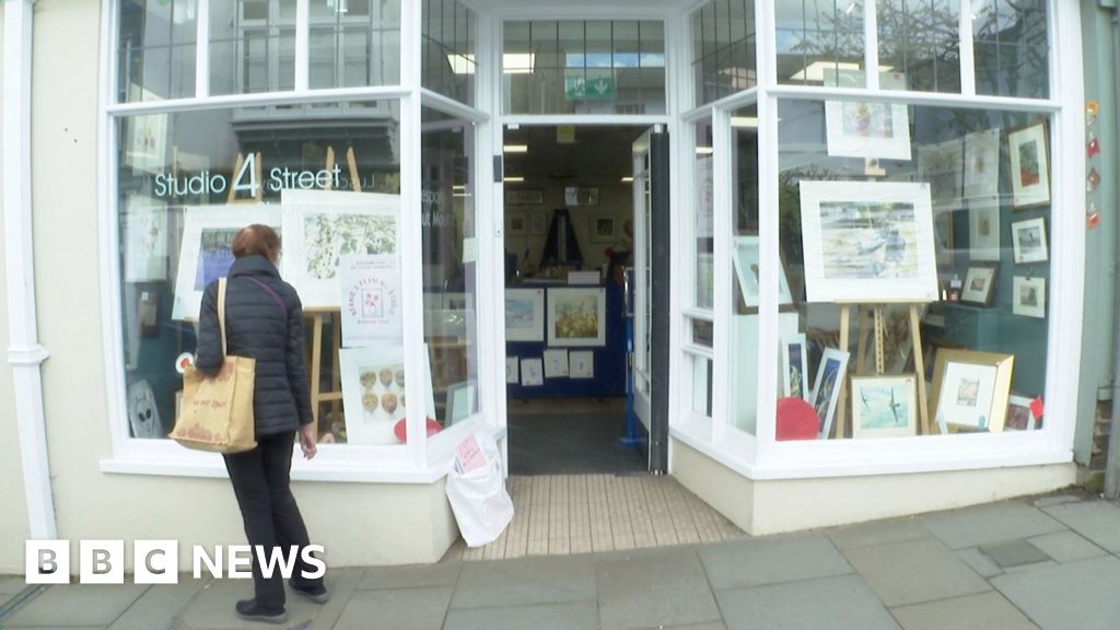 High Street shop to close due to 'unfair' business rates
