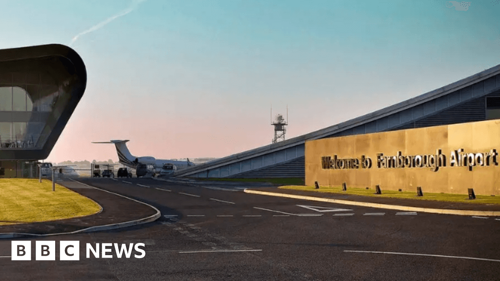 Waverley Borough Council to fight Farnborough Airport expansion