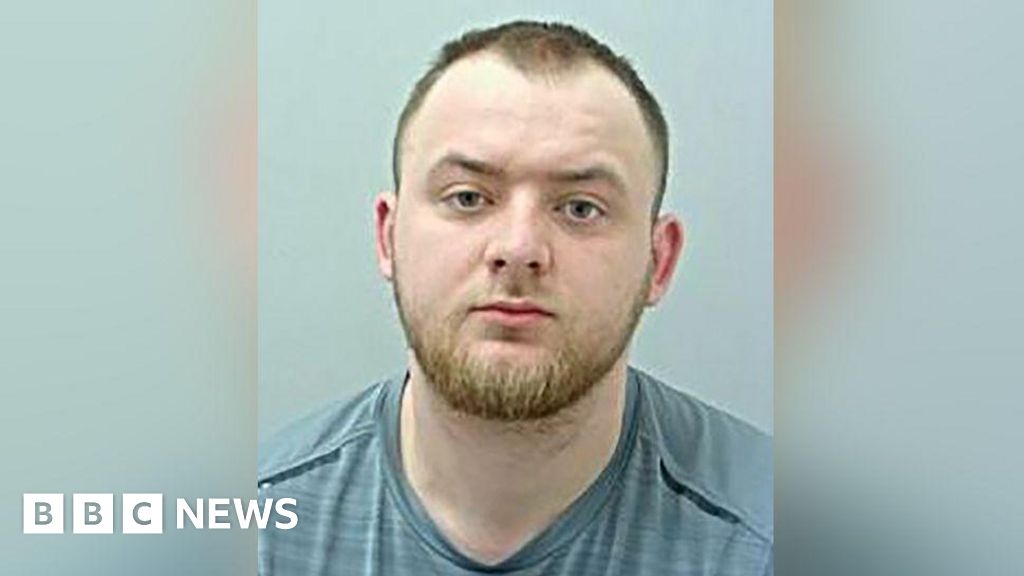 Man who slashed stranger's face outside sports bar jailed