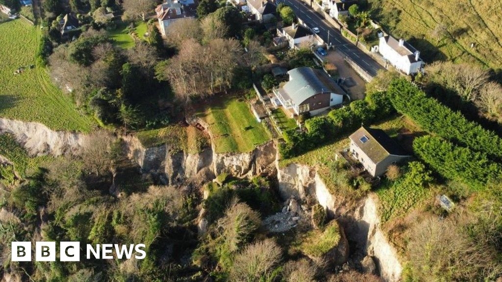 Isle of Wight landslide victims to receive support from council