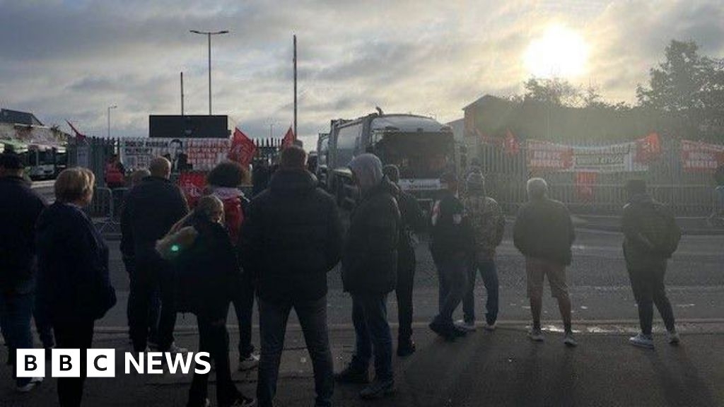 Unite to challenge Birmingham bin strike picket court order