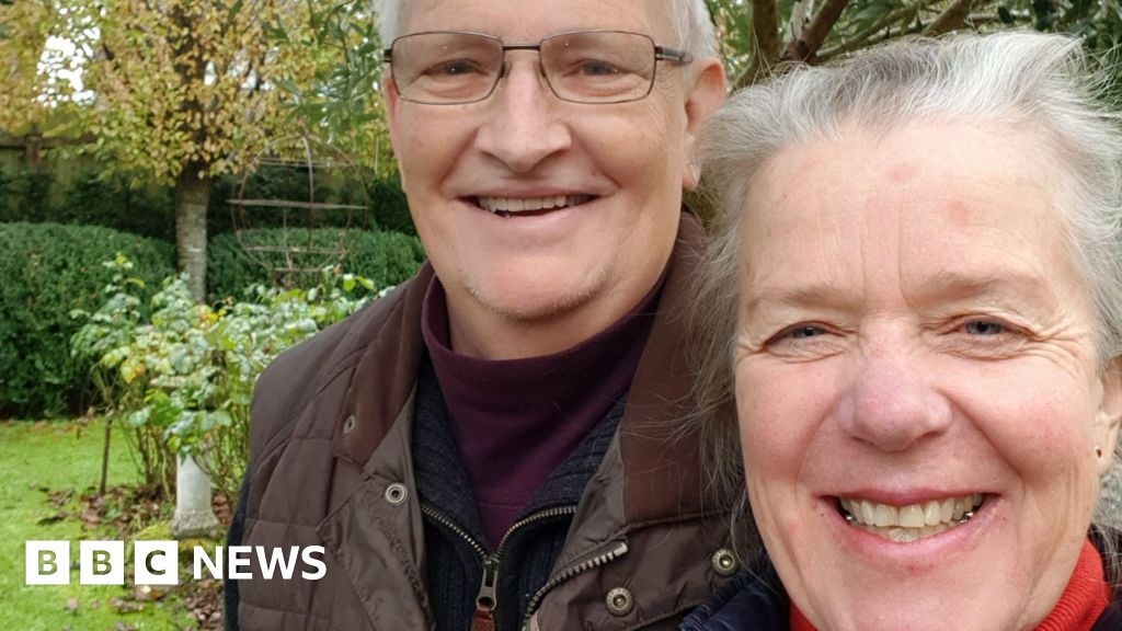 Wife to complete Walk the Wight challenge in memory of husband