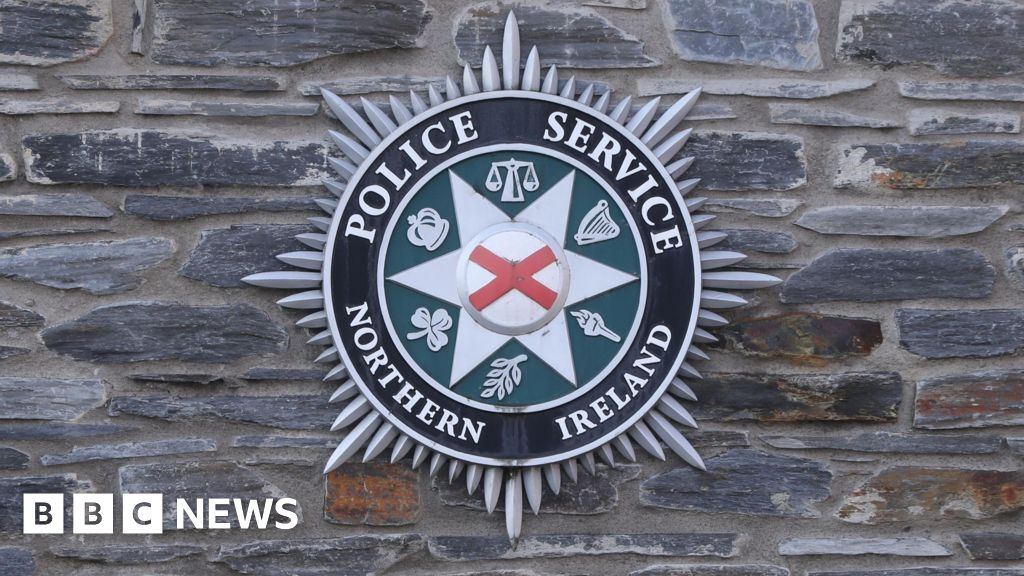 Belfast: Three people robbed in 'terrifying' incidents in city