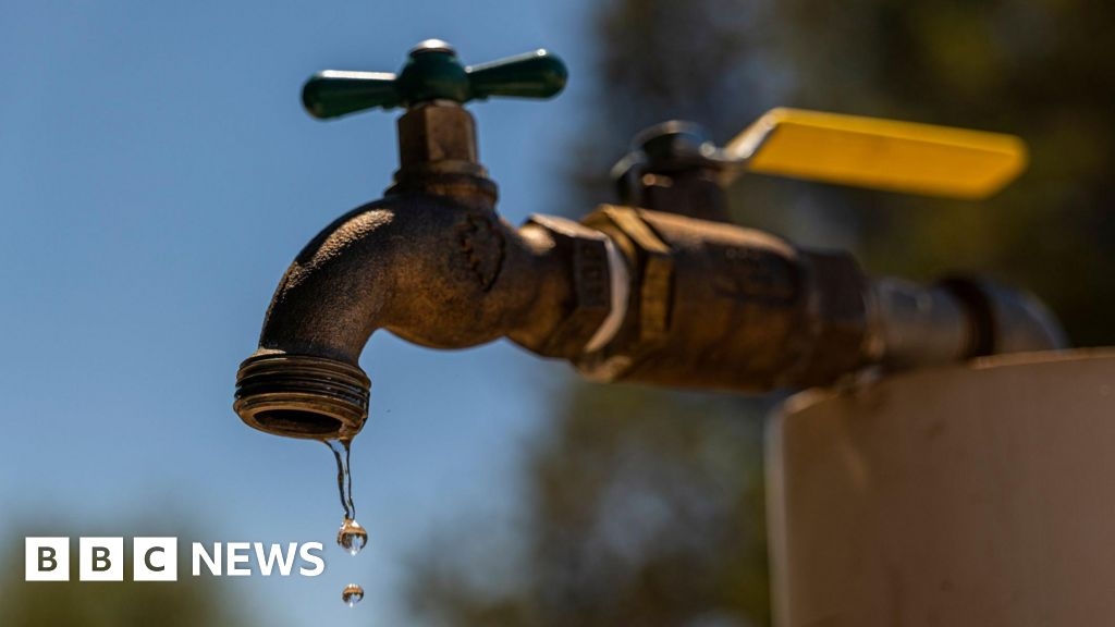 Tankers brought in to help 'keep taps flowing' in Surrey
