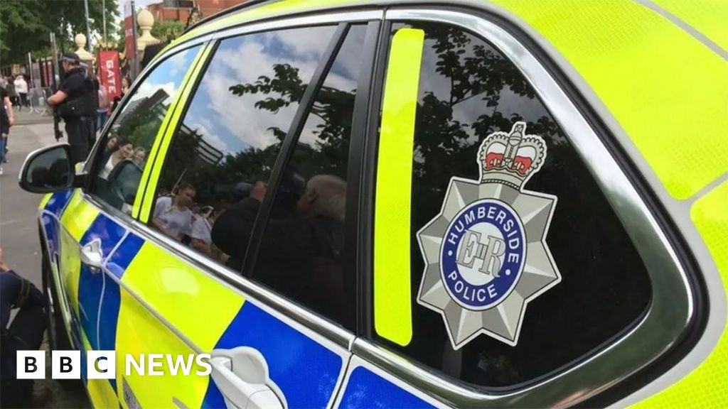 New Humberside neighbourhood police officers after £3.2m grant