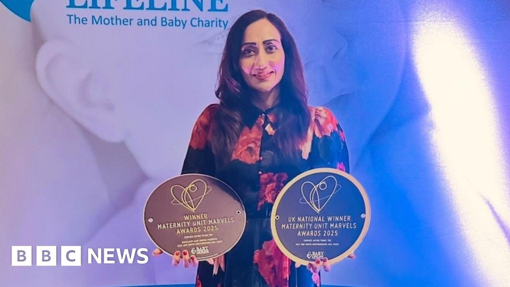 Cambridgeshire doctors honoured for pregnancy and baby loss care