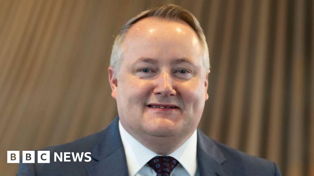 Welsh Conservatives pledge to drive down Welsh NHS waits