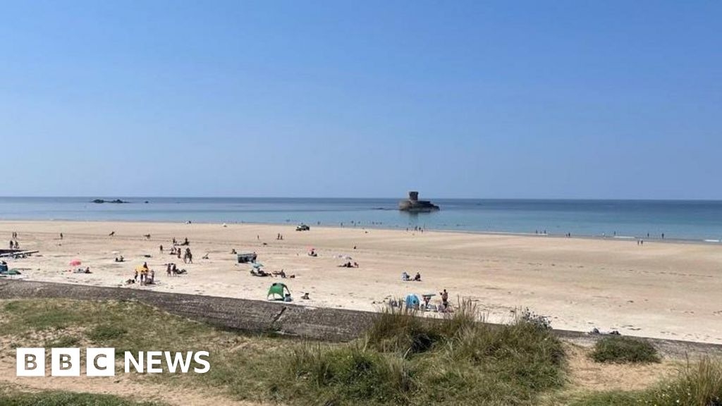 Weather advice as hot weekend forecast for Channel Islands