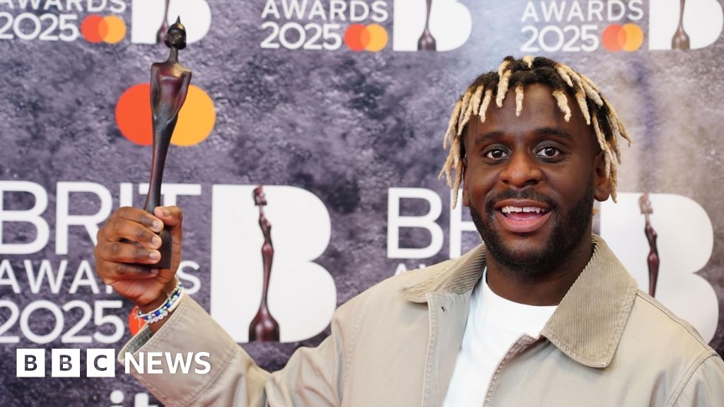 Brit Award winner Myles Smith urges 'protect' music venues