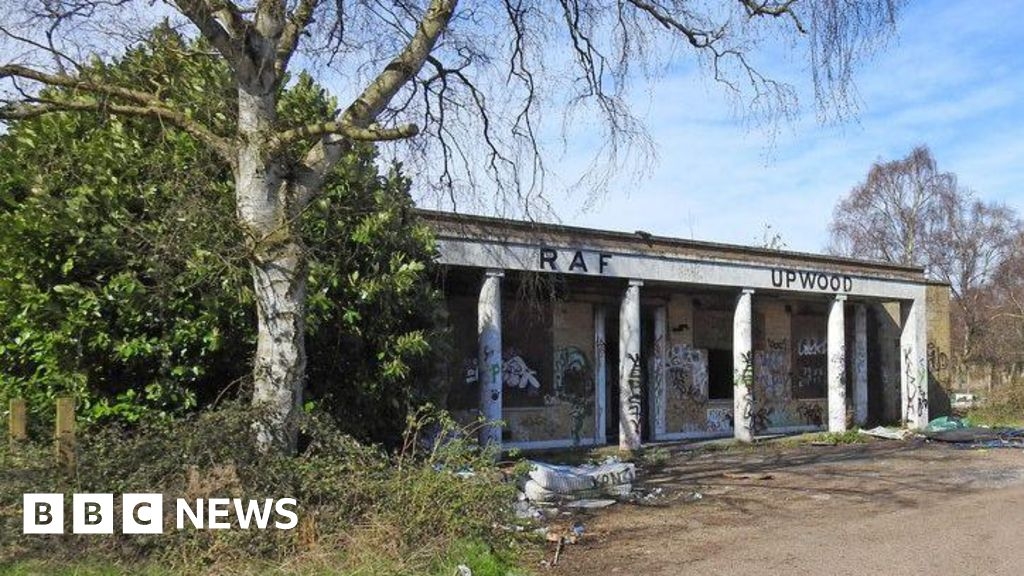 Derelict Cambridgeshire RAF guardroom to become community centre