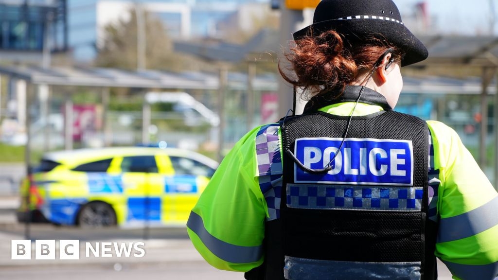 Three charged with kidnap after man forced into car in Oxfordshire