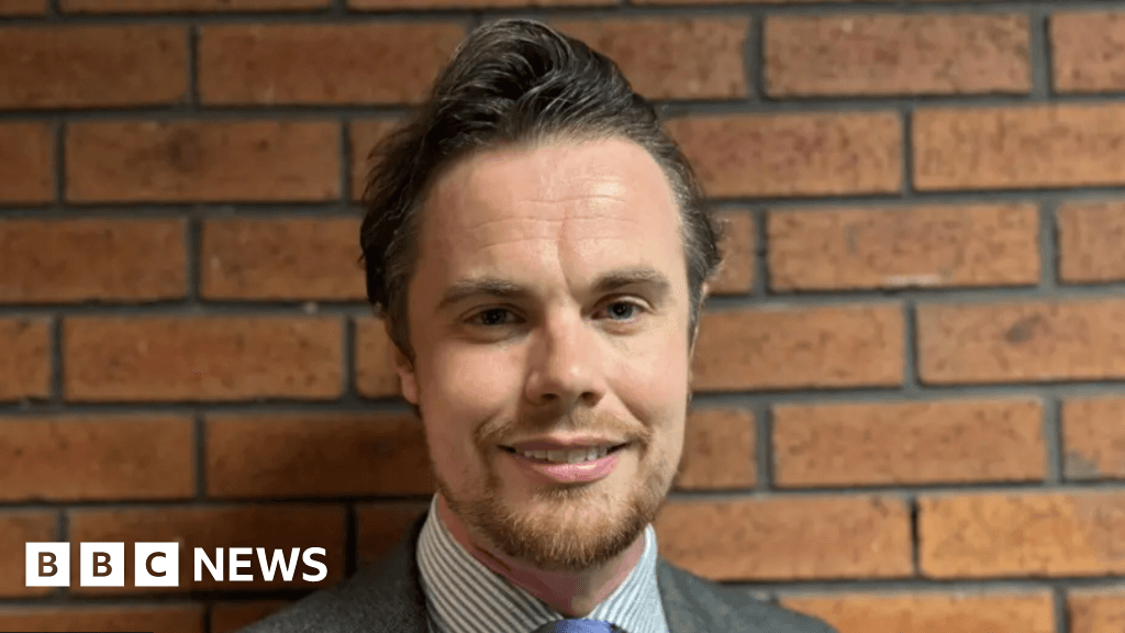 Suffolk libraries to be run by council after contract dispute