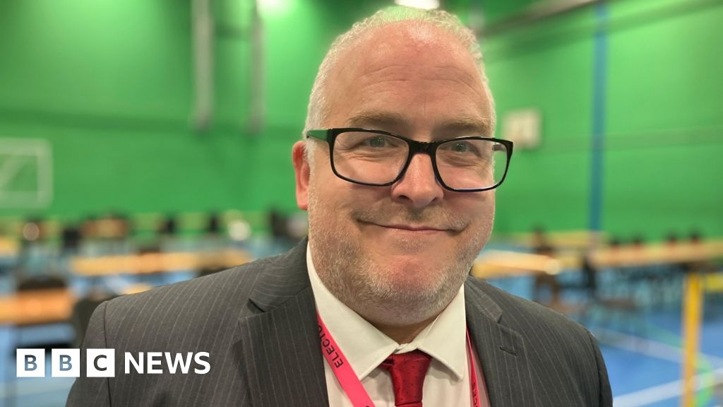 Redditch council leader suspended by Labour and steps down