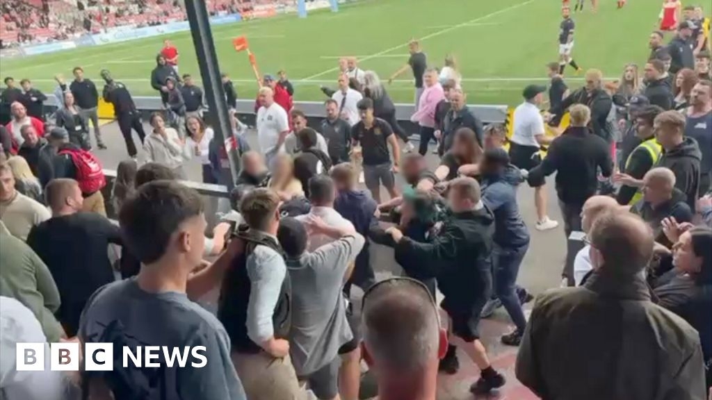 Fighting breaks out at Gloucestershire rugby cup final