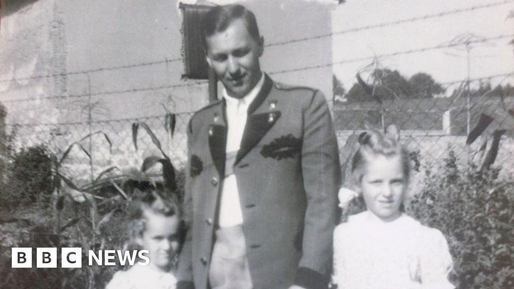 Family of Guernsey WW2 doctor meet with patient's relative
