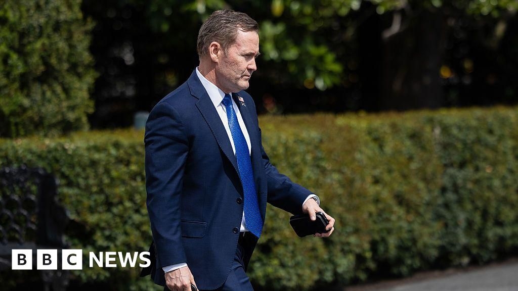 Top US official meant to add spokesman to Signal chat