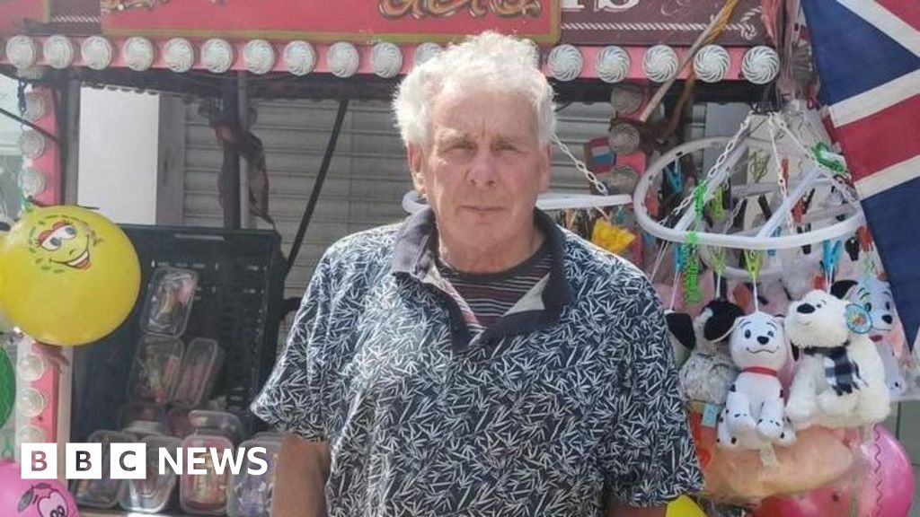 Tributes to Wakefield's 'Chestnut Man' billed 'local legend'