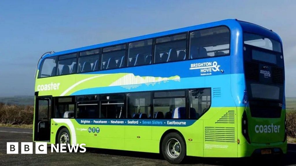 More than 200 drivers get warning for driving in A259 bus lanes