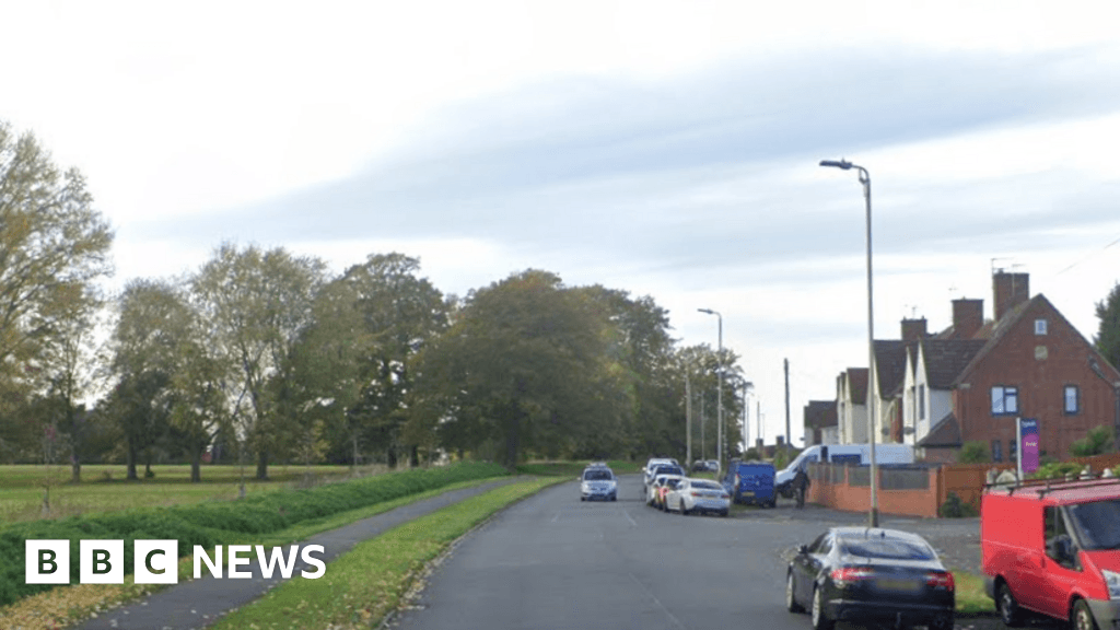 Teenage moped rider seriously injured in Braunstone crash