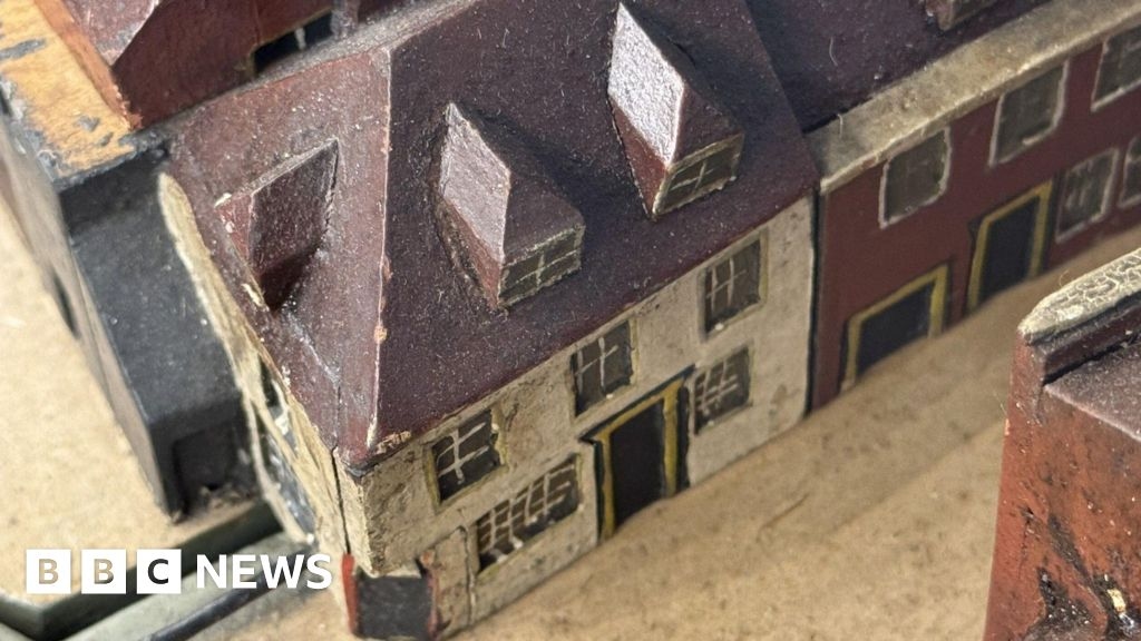 Miniature Dover Docks model from 1815 focus of new exhibition