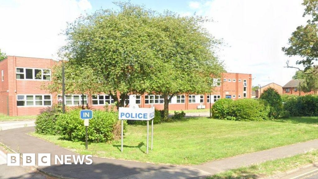 Lincolnshire PC failed to act after man seen 'covered in blood'