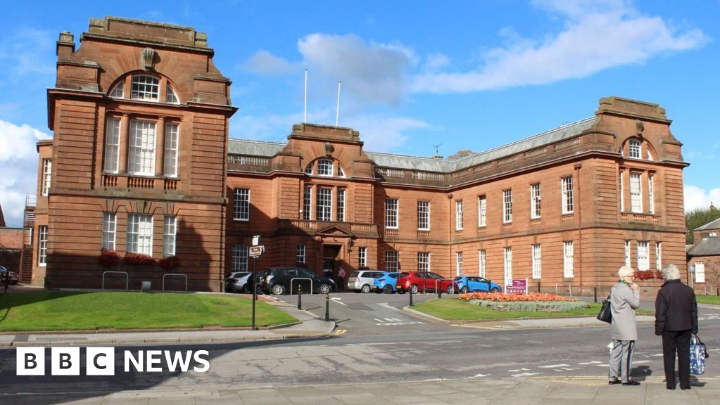 Four councillors quit Conservatives to form new party