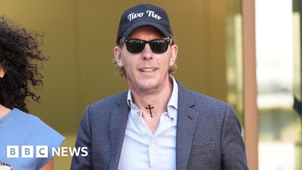Laurence Fox denies encouraging people to damage Ulez cameras