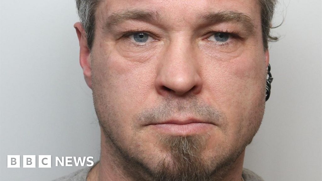 Bradford stalker who repeatedly breached restraining order jailed