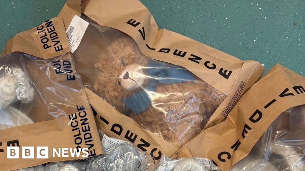 Teddy bears stolen from village gravesides in Balderton