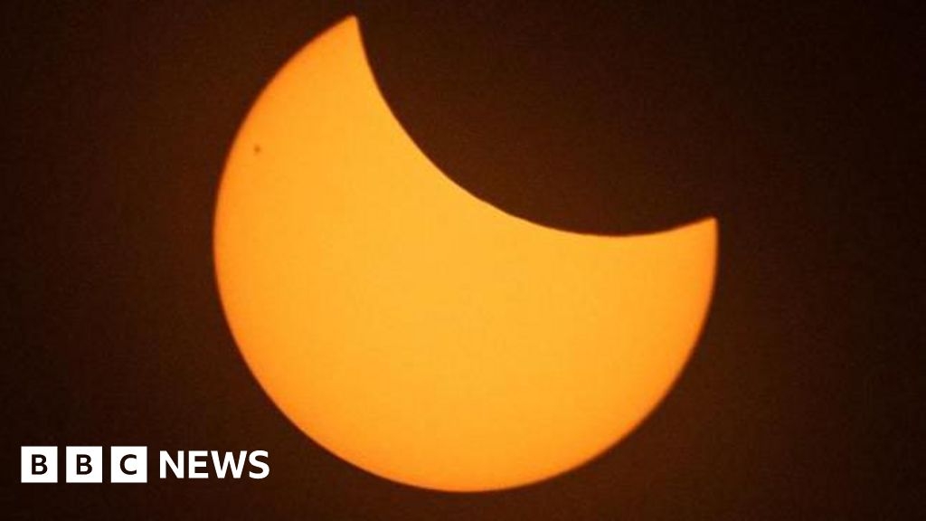 Partial solar eclipse spotted across South East