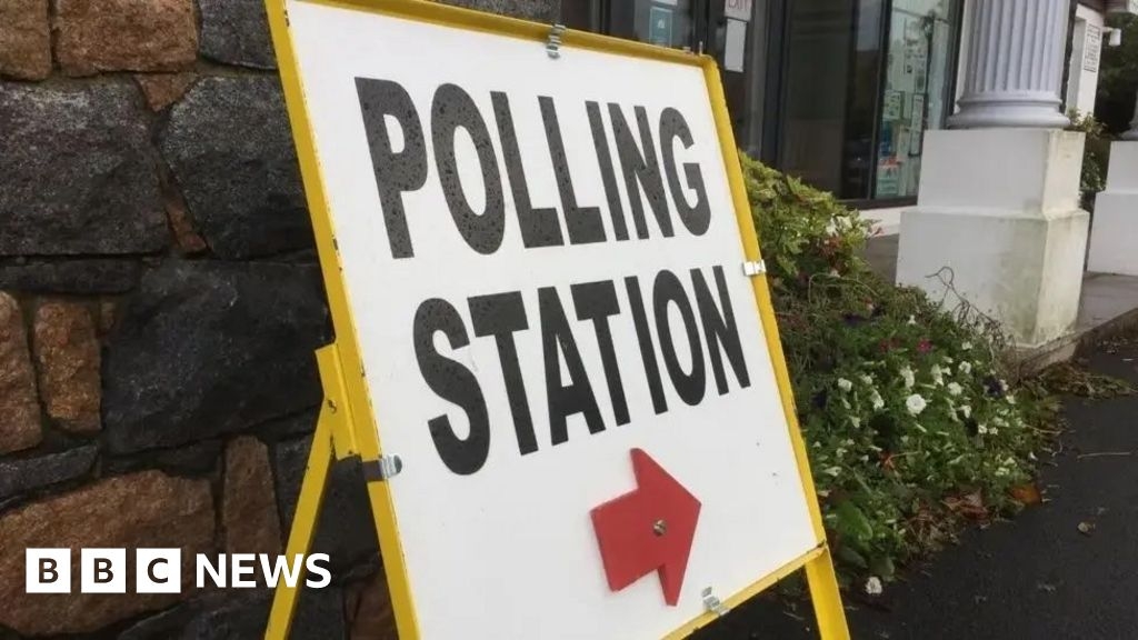 Guernsey election 2025: International observers mission arrives