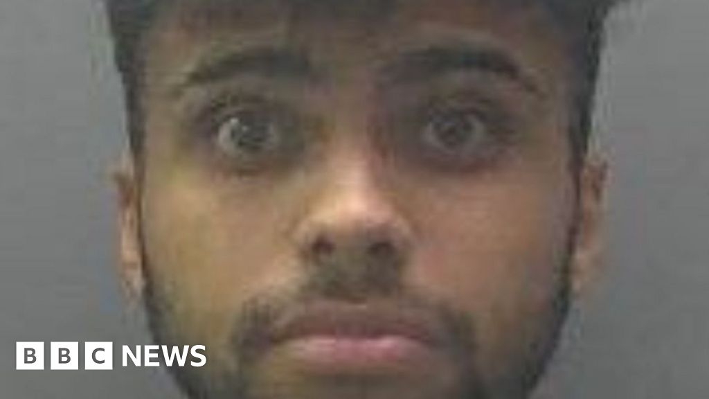 Peterborough man who threw knife into partner's shoulder, jailed