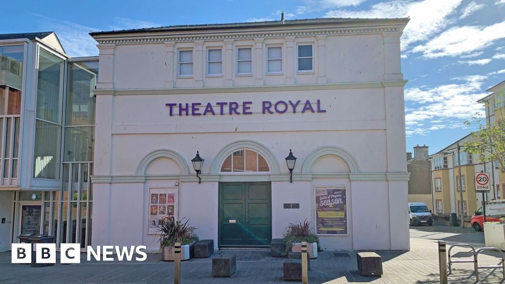 Theatre Royal in Dumfries in fight to avoid programme cuts