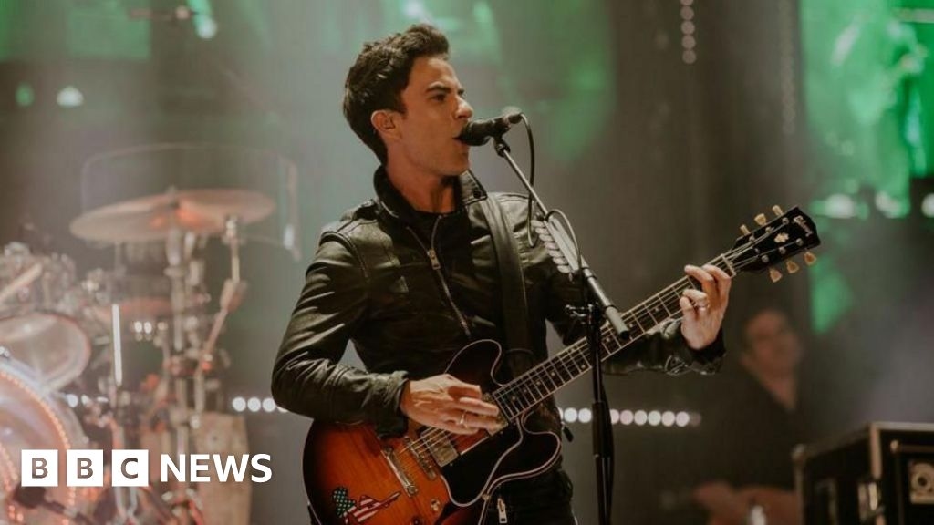 Stereophonics Cardiff gig disruption as heat damages rail track