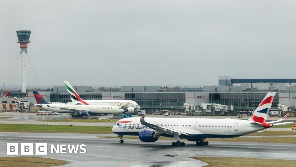Guildford: Runway hopes reignite Heathrow Southern Railway plan