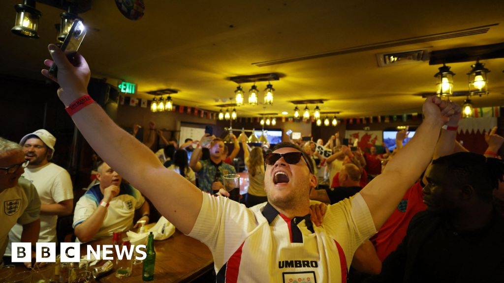 Women's Euros 2025: Pubs to stay open late if England or Wales reach semi-final