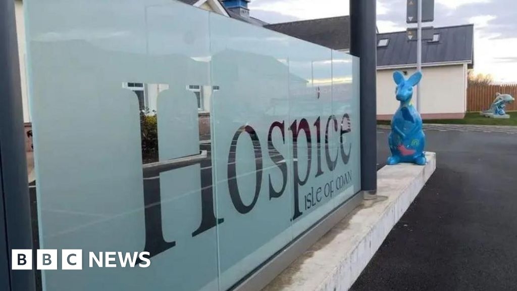 Extra government funding would 'protect Manx hospice', boss says