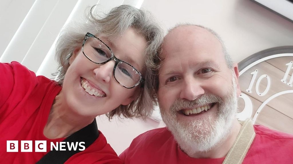 Eaglescliffe ukelele couple's shock at fake viral TikTok profile