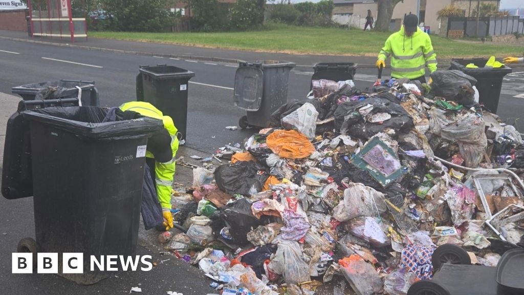 Warning after three Leeds bin lorry fires in one week
