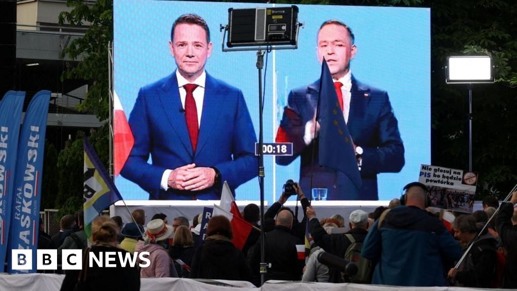 Polish knife-edge presidential vote pits liberal mayor against conservative