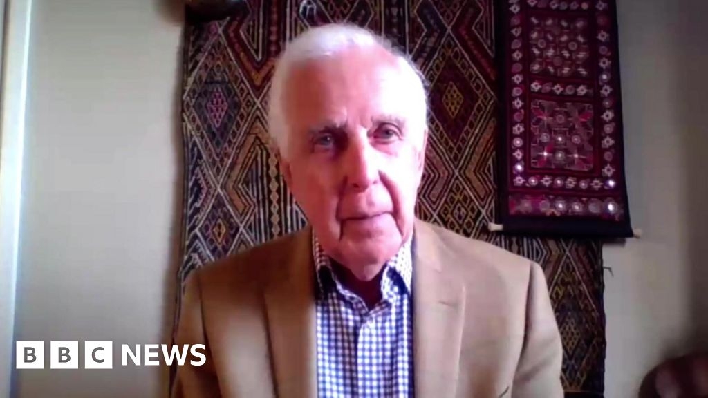 Vance remarks 'unreasonable' says ex-RAF chief