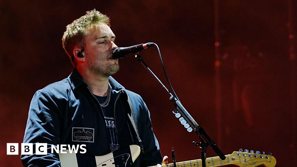 Radio 1's Big Weekend: Sam Fender caps off Saturday in Liverpool