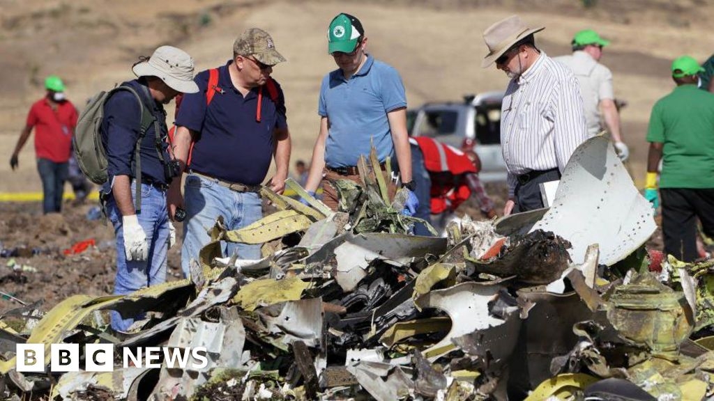 Boeing agrees $1.1bn deal over fatal 737 Max crashes