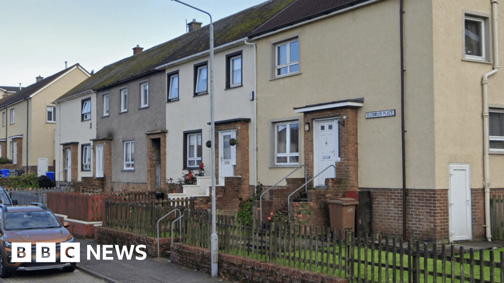 Detectives probe suspicious death of man, 42, in Ayr flat