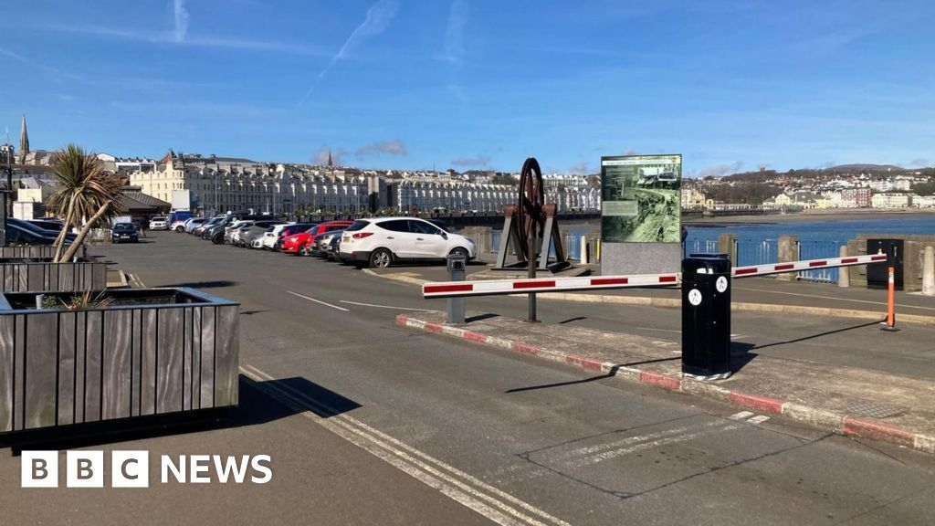 Bid for Douglas Promenade food and drink market for TT