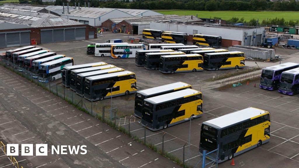 Scottish government explores Alexander Dennis bus deal