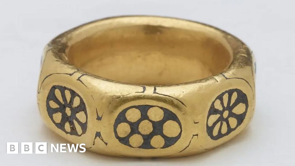 Hereford: Feel the weight of history with Viking hoard replicas