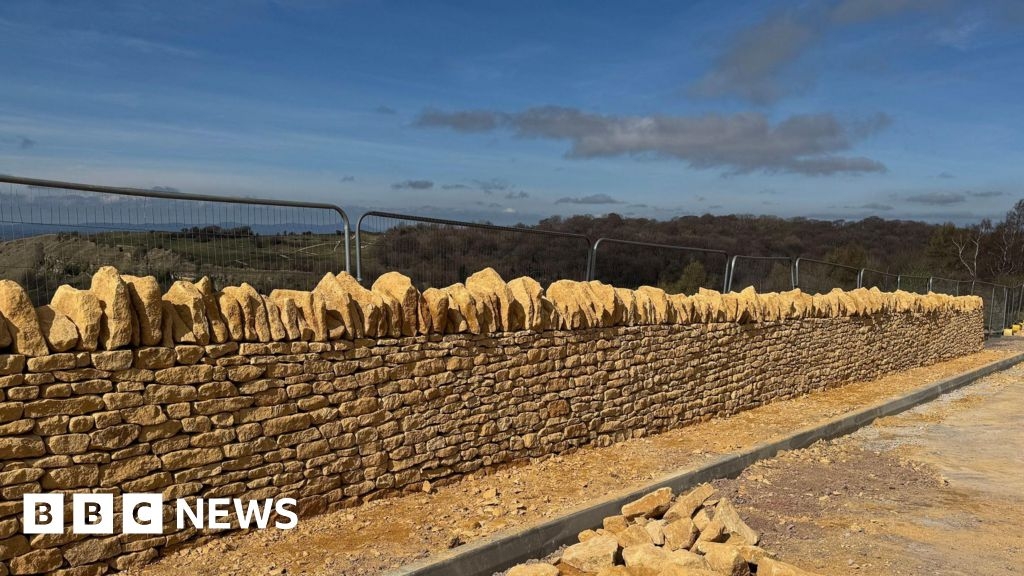 Iconic Cotswold's 'look' maintained in road-building scheme