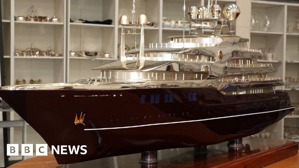 Model of Saudi prince's Sarafsa yacht sells at auction for £30,200
