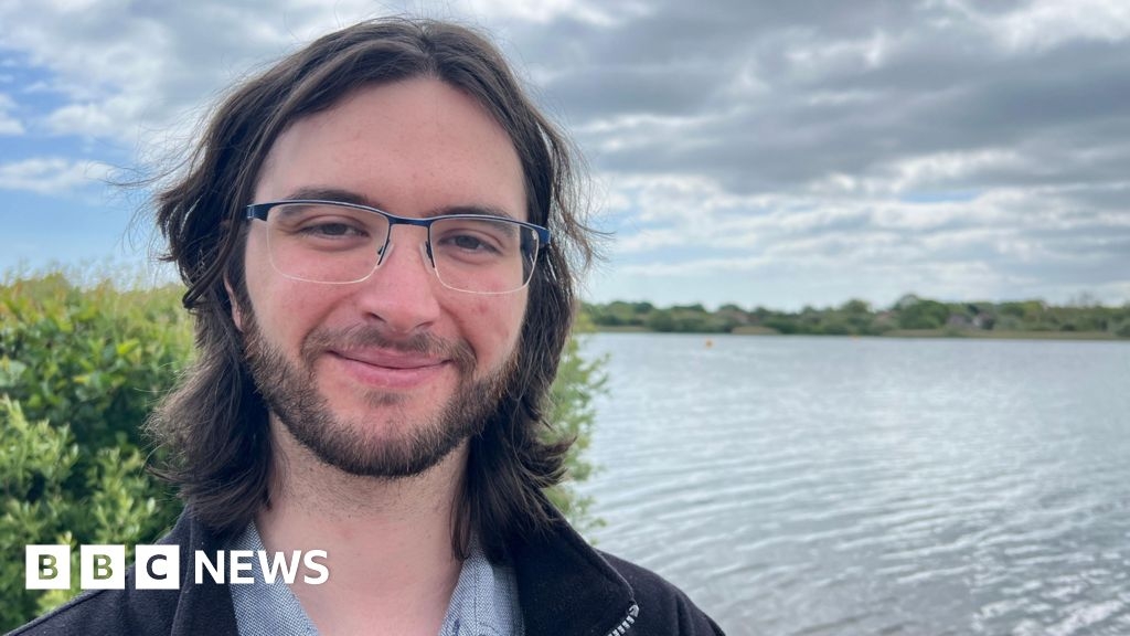 Hornsea Mere: Volunteers to repel invaders at freshwater lake